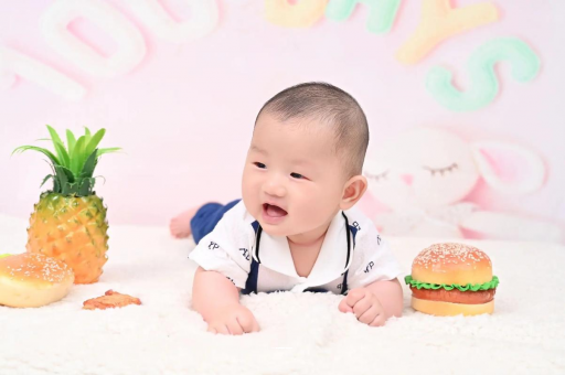 莱阳宝宝在妈妈肚子里